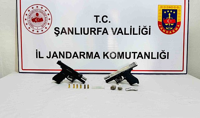Hapis cezası bulunan firari uyuşturucu ve silahla yakalandı