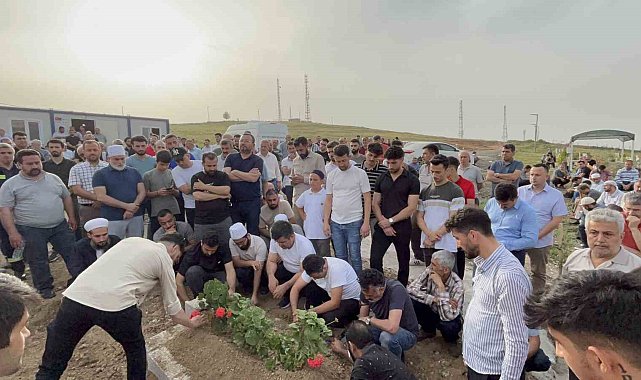 Hatay'da silahlı saldırıda ölen imamın cenazesi toprağa verildi