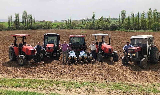Hisarcık'ta şeker pancarı ekimlerine başlandı