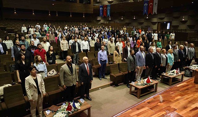 HKÜ'de 'Adölesan İdiopatik Skolyoz' kongresi