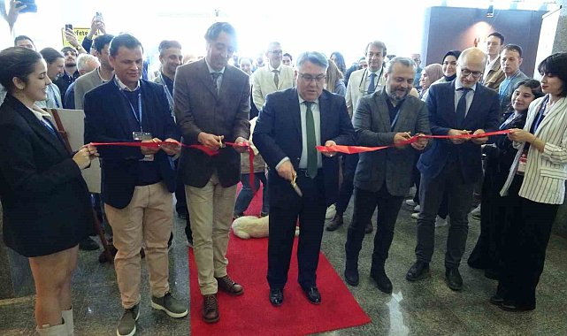 I. Uluslararası Çalgı Yapım Çalıştayı ve sergisi gerçekleştirildi