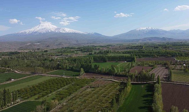 Iğdır'da ilkbahar ve kış mevsimi bir arada