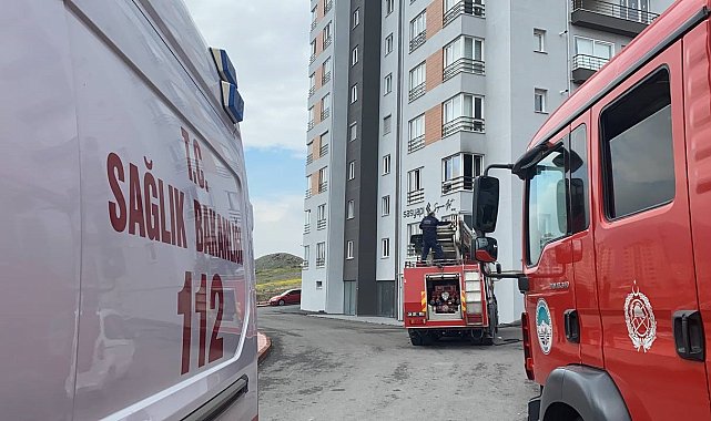 İkamette yangın: 2'si çocuk 4 kişi dumandan etkilendi