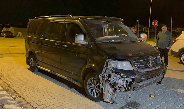İki aracın çarpıştığı kazada karı koca yaralandı