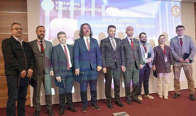 İl Milli Eğitim Müdürü Gümüş: "Çocuklarımız, dijital araçlardan faydalanacak ama asla dijital dünyanın da esiri yapmayacağız"