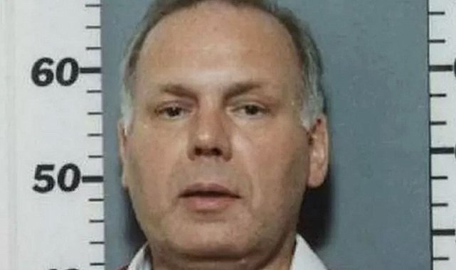 İngiltere'nin "en çok arananlar" listesindeki pedofili şüphelisi havalimanında yakalandı