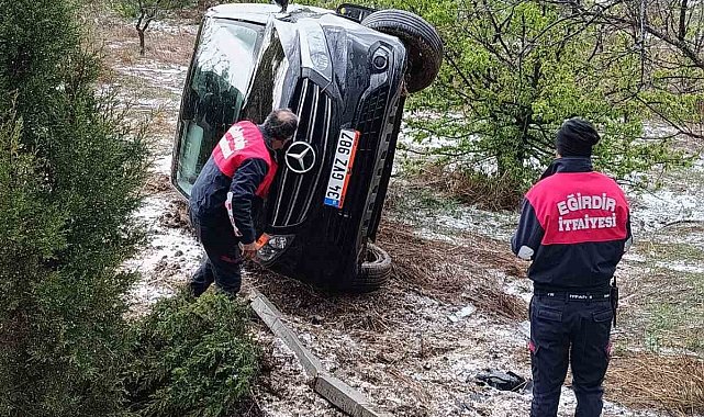 Isparta'da minibüs takla attı: 1 ölü, 8 yaralı