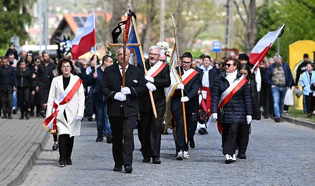 İsrail'in saldırısında ölen Polonyalı yardım görevlisi son yolculuğuna uğurlandı