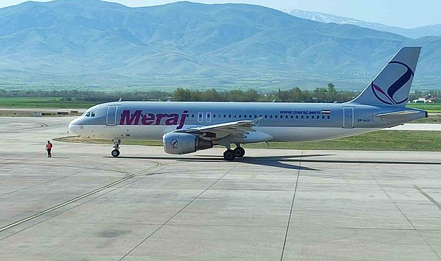 İstanbul-Tahran seferini yapan uçak Elazığ&#039;a zorunlu iniş yaptı