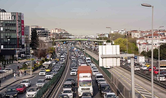 İstanbul'da bayram trafiği başladı