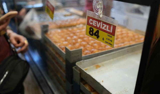 İstanbul'da ucuz baklava kuyruğu