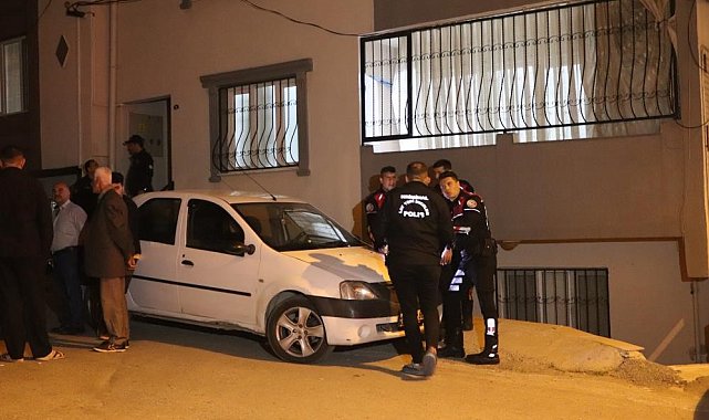 İzmir'de bir kızını öldüren diğerini de yaralayan baba hastanede öldü