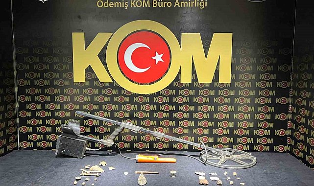 İzmir'de tarihi eser kaçakçısı yakalandı