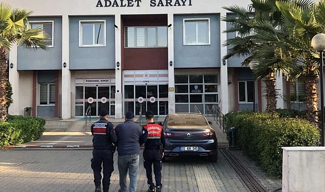 Jandarma bayramda 66 aranan şahsı yakaladı