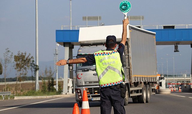 Jandarma denetledi, bir ayda 626 araç ve 157 sürücü trafikten men edildi