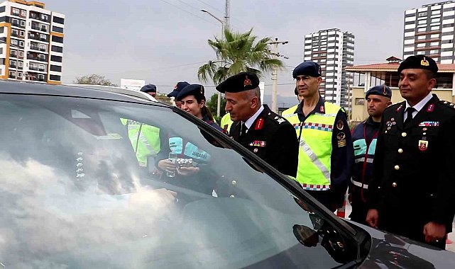 Jandarma ekipleri bayram dolayısıyla trafik denetimlerini arttırdı