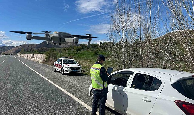Jandarmadan dronlu trafik denetimi