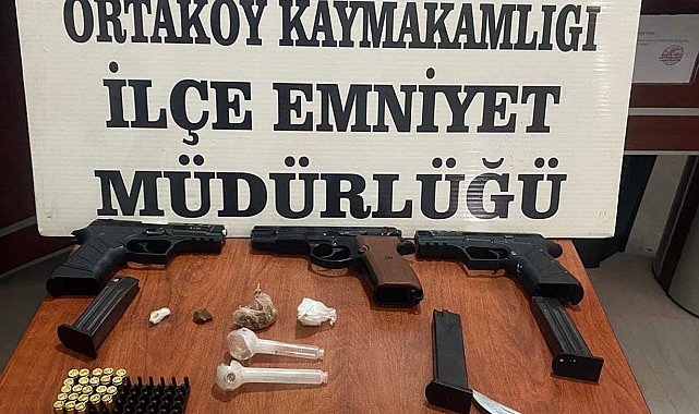 Jandarmadan kaçıp polise yakalanan şahıslarda uyuşturucu ve tabanca çıktı