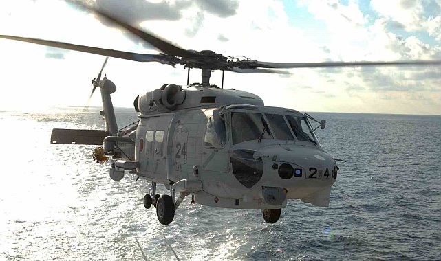 Japonya'da 2 askeri helikopter düştü: 1 ölü, 7 kayıp