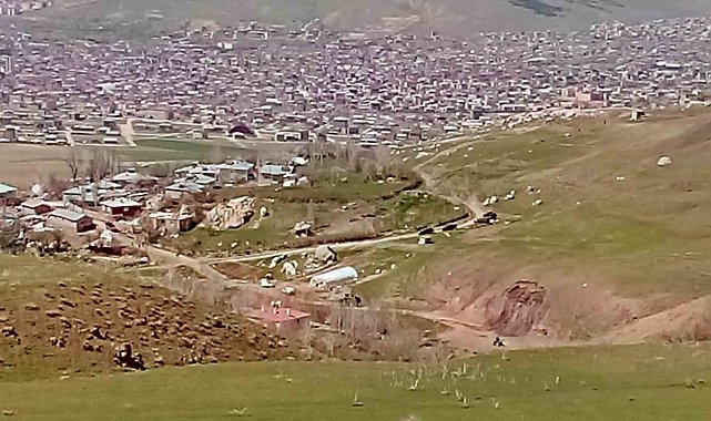 Kaçak kazı ihbarına giden ekipler bambaşka bir durumla karşılaştı