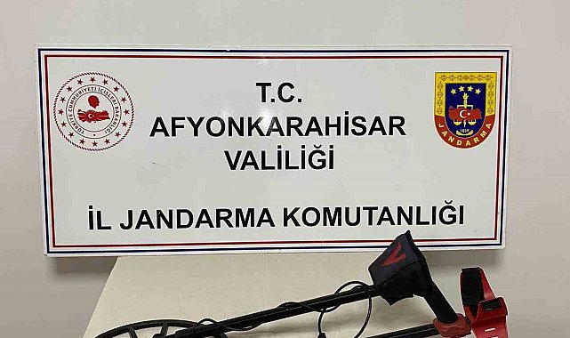 Kaçak kazı ile define arayan 6 kişi jandarma tarafından suçüstü yapıldı