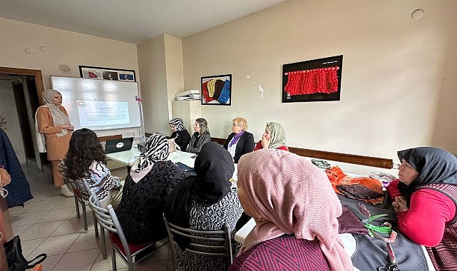 Kadınlara hakları anlatıldı