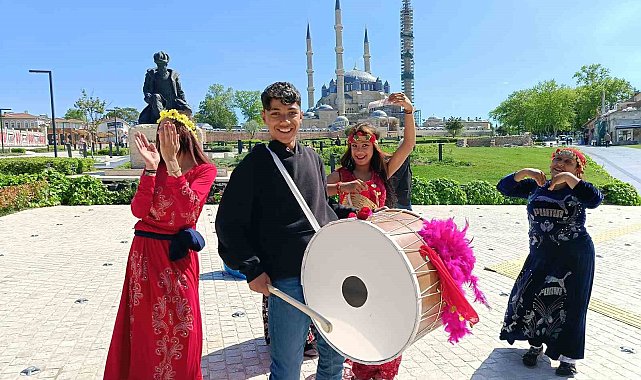 Kakava-Hıdırellez şenliğine 98'lik ritimlerle davet