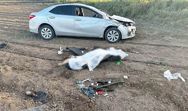 Karacabey'de otomobil taklalar atarak tarlaya uçtu: 1 ölü, 2 yaralı