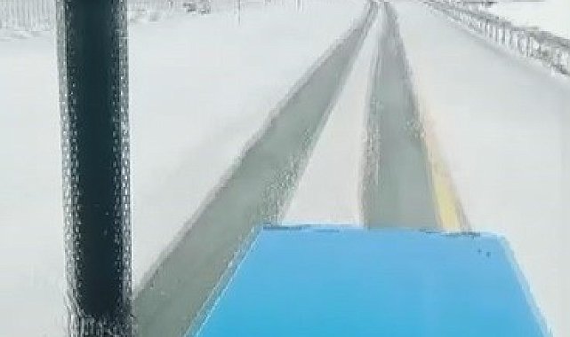 Kars'ta nisanda yağan kar şaşırttı