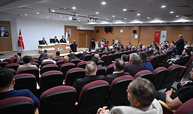 Kartepe'de yeni dönemin ilk meclis toplantısı yapıldı