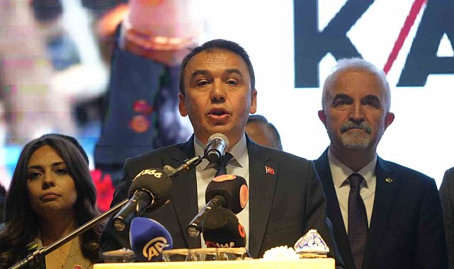 Kastamonu Belediyesi'nde devir teslim töreni gerçekleştirildi