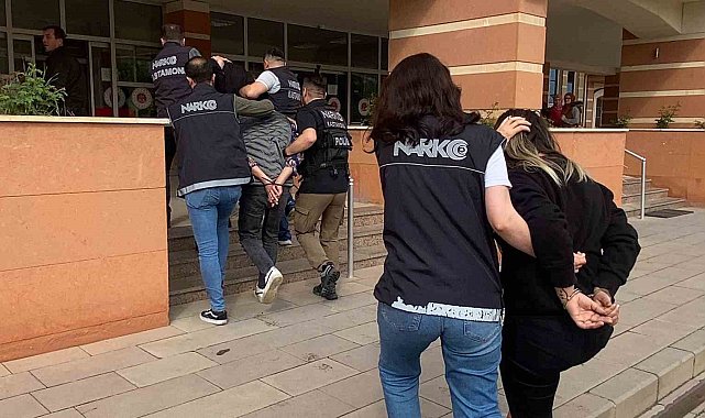 Kastamonu'da uyuşturucu ile yakalanan 1'i kadın 3 kişi tutuklandı