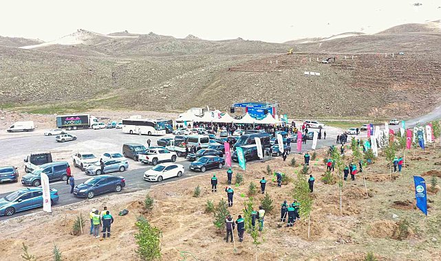 Kayseri'de 271 bin 500 fidan toprakla buluştu