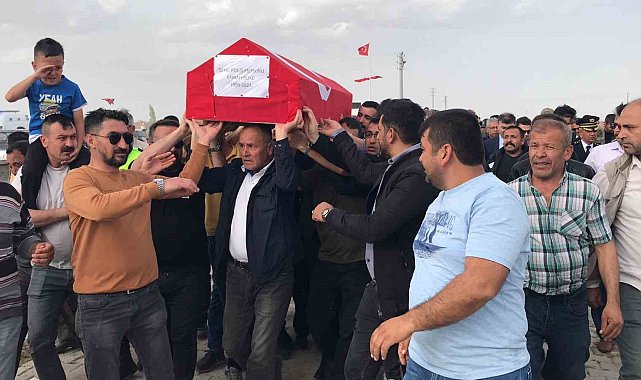 Kazada şehit olan polis memuru son yolculuğuna uğurlandı