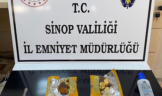 Kek paketi içinde uyuşturucu ele geçirildi