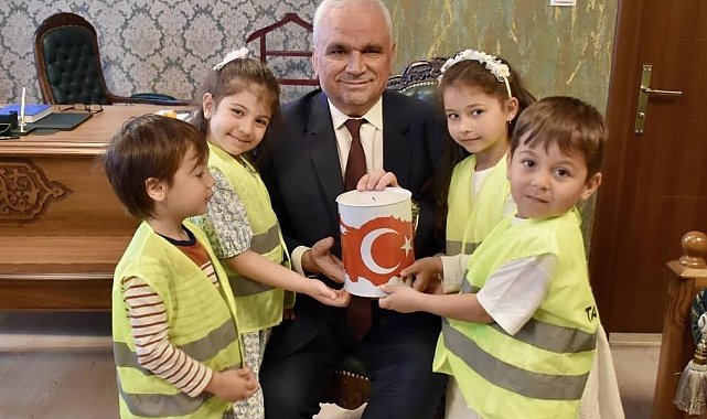 Kendileri küçük, yürekleri kocaman