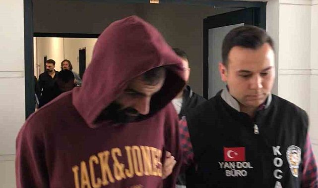 Kendilerini polis ve savcı olarak tanıtıp 1 milyon 260 bin TL dolandırdılar