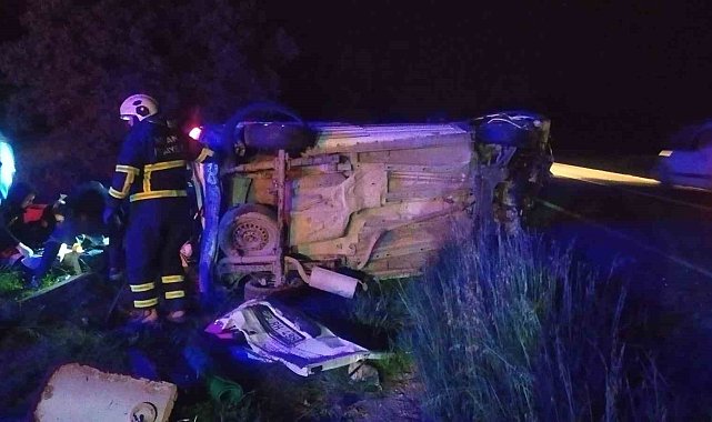 Keşan'da otomobil hafif ticari araca çarptı: 1 kişi öldü, 2 kişi yaralandı