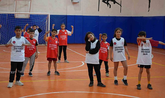 Kilis'te geleneksel çocuk oyun şenliği düzenlendi