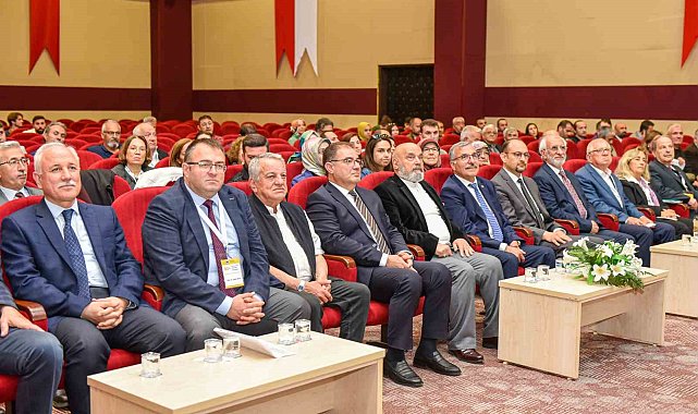 KMÜ'de '60+ Yaşam Boyu Öğrenme Akademisi' başladı