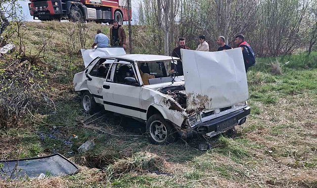 Kontrolden çıkan otomobil tarlaya uçtu: 4 yaralı