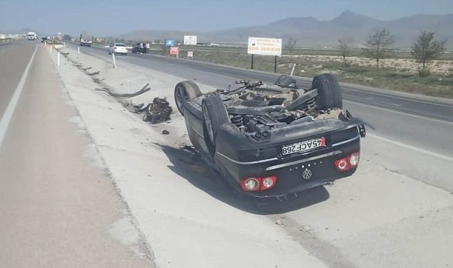 Konya'da kontrolden çıkan otomobil takla attı: 2 yaralı