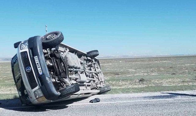 Konya'da minibüs devrildi: 1 yaralı