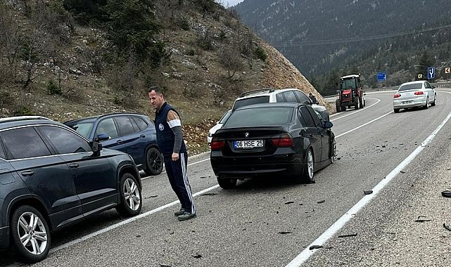 Konya'da trafik kazalarında 8 kişi yaralandı