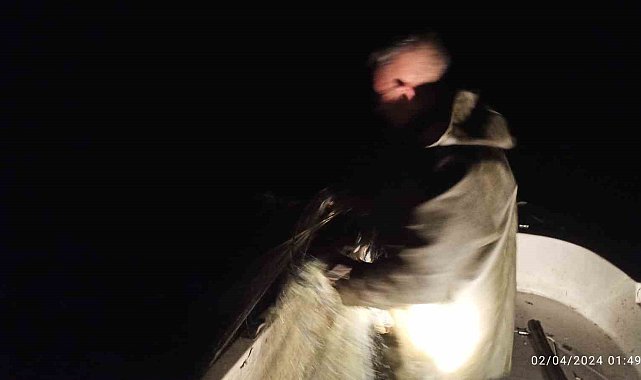 Kovada Gölü'nde bin 200 metre uzatma ağı ele geçirildi