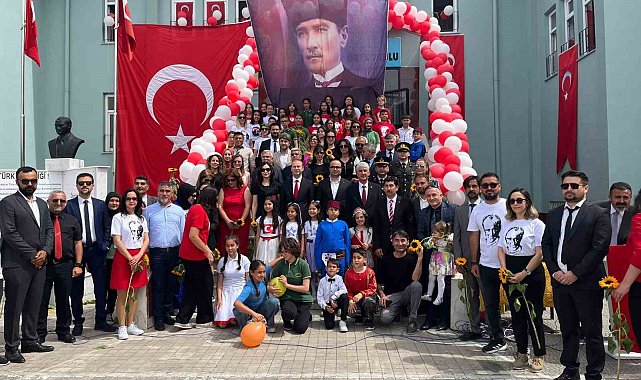 Köyceğiz'de 23 Nisan Ulusal Egemenlik ve Çocuk Bayramı coşkuyla kutlandı