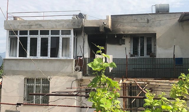 Kozan'da ev yangını korkuttu