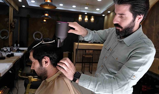 Kuaförler bayram yoğunluğu öncesi son hazırlıklarını yaptı