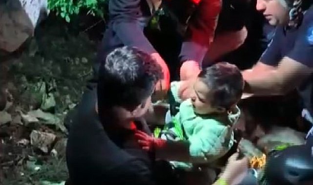 Kurtarılan bebek, ekiplerin ilgi odağı oldu