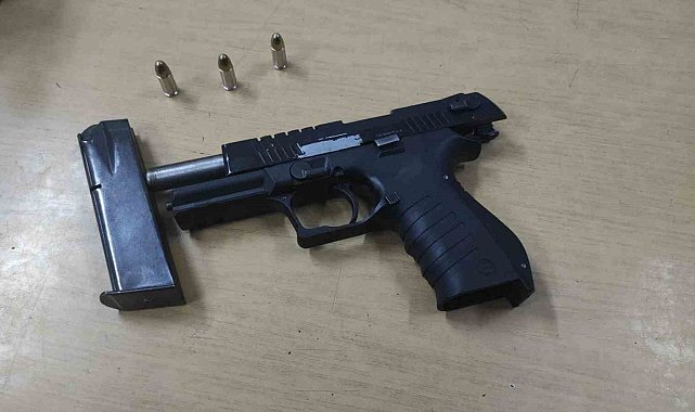 Kurusıkıdan bozma ruhsatsız silahla yakalandı